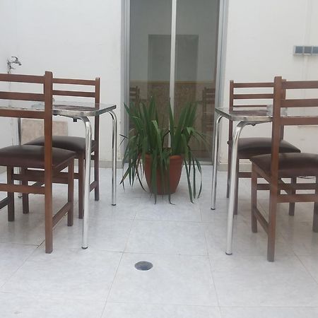 Hotel Pension Mode Лерида Екстериор снимка